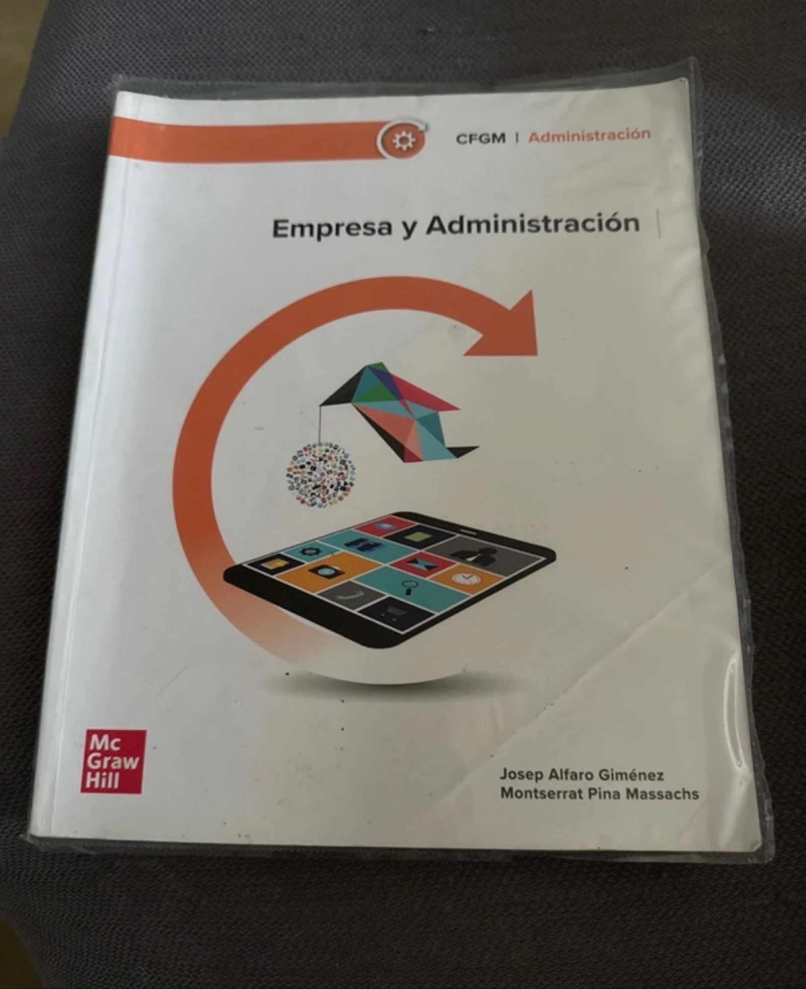 Libro de texto 1r GM gestión y admi. De empresa
